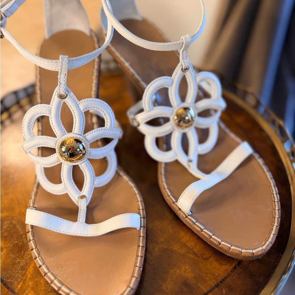 Louis Vuitton White Floral T-Strap Sandals with Gold Accent Authentic